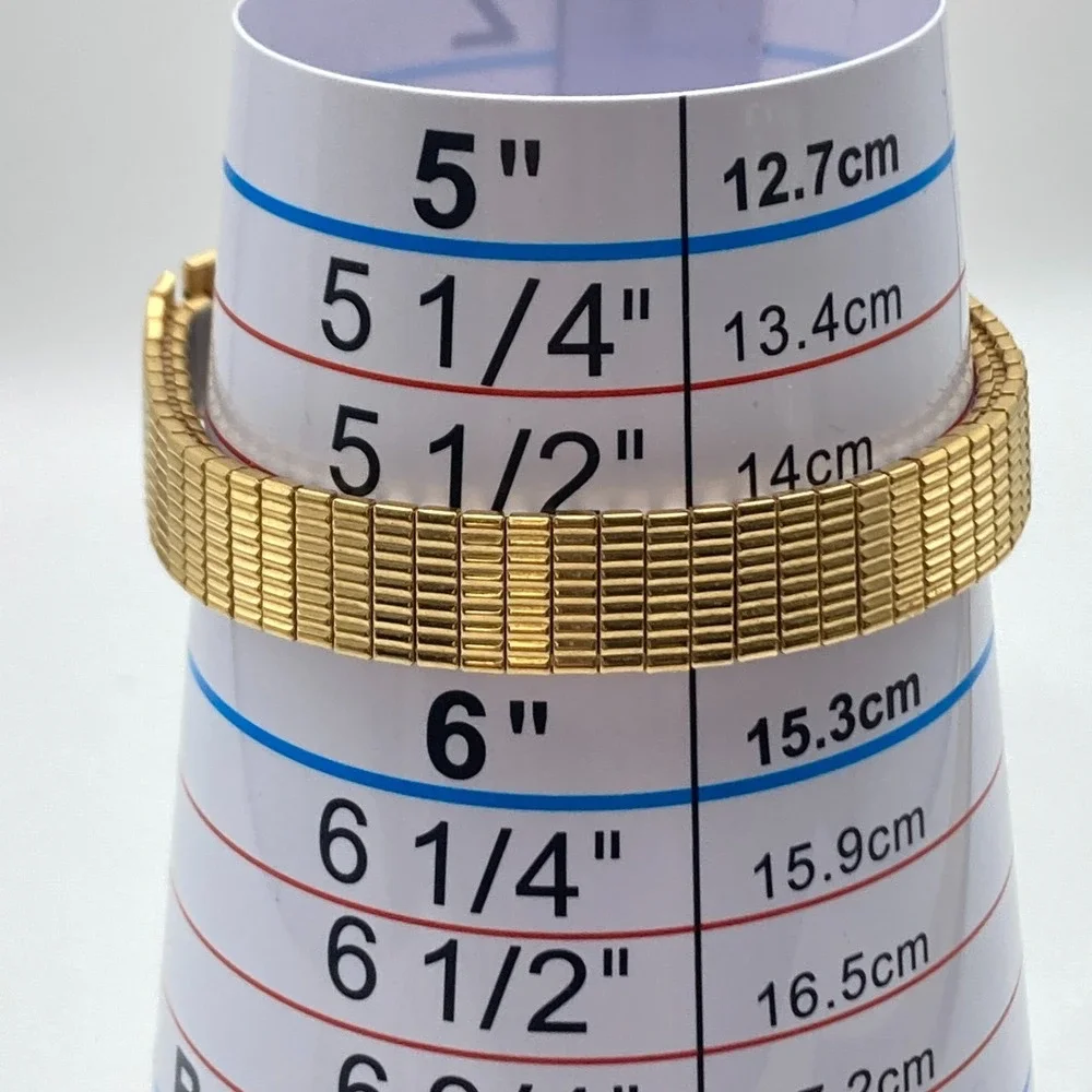 Vintage Armitron Womens Watch 20mm Gold Tone Stretch Band New Battery SMALL 5.75